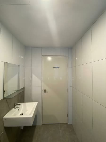 Service Residence for Rent at Suite Enesta - Meister CY - Bathroom - PropertyGuru.com.my