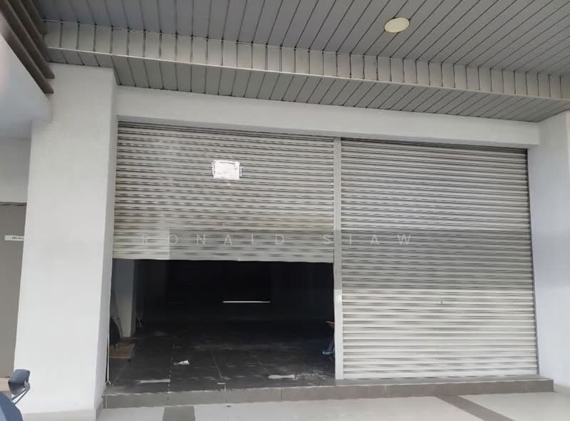 Kedai untuk Disewa di Ara Damansara (Selangor) - Ronald Siaw - Entrance - PropertyGuru.com.my
