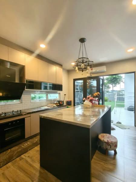 Cluster House for Sale in Skudai (Johor) - Wil Mong - Kitchen - PropertyGuru.com.my