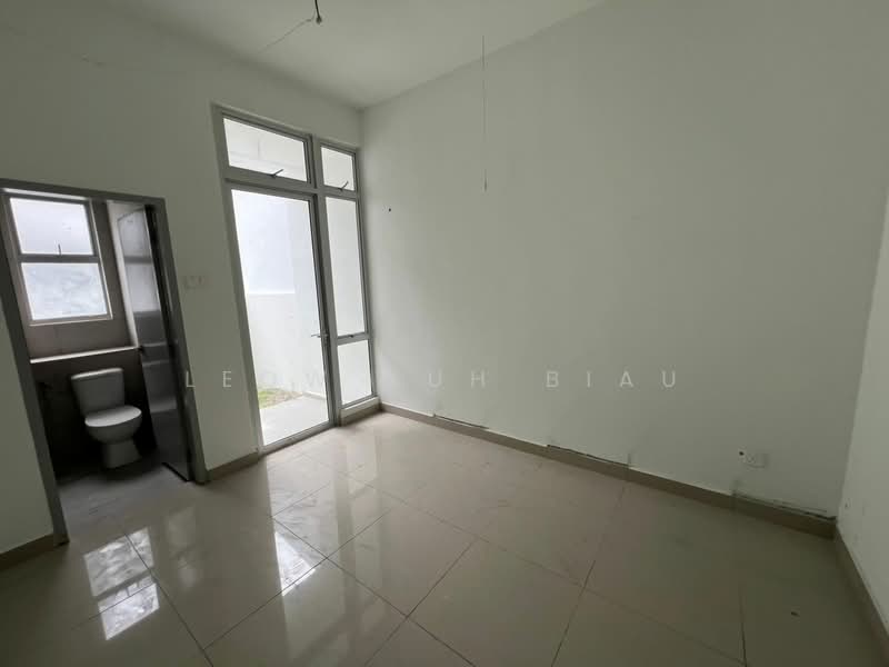 Rumah Teres 2 Tingkat untuk Dijual di Amverton Hills (Sungai Buloh) - Leow Yuh Biau - Bathroom - PropertyGuru.com.my