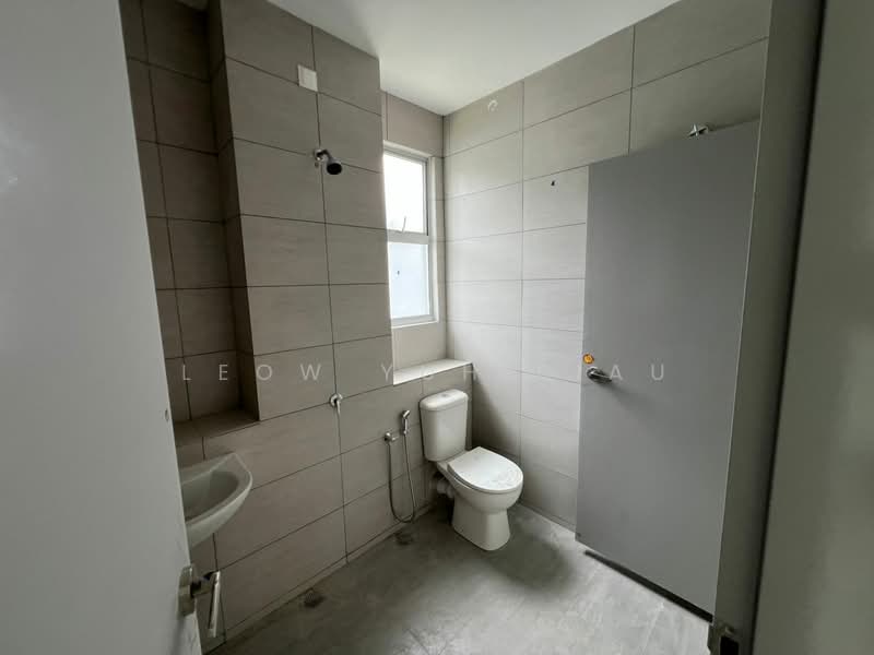 Rumah Teres 2 Tingkat untuk Dijual di Amverton Hills (Sungai Buloh) - Leow Yuh Biau - Bathroom - PropertyGuru.com.my