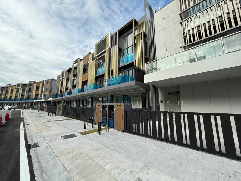 Rumah Teres 3 Tingkat untuk Disewa di BANDAR PUCHONG JAYA (Puchong) - Katherine Lam - Exterior - PropertyGuru.com.my