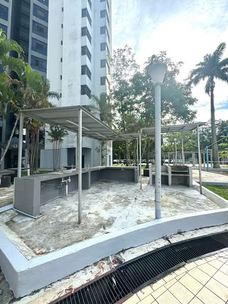 Pangsapuri untuk Dijual di Mewah View Luxurious Apartments - Lui Lui - Exterior - PropertyGuru.com.my