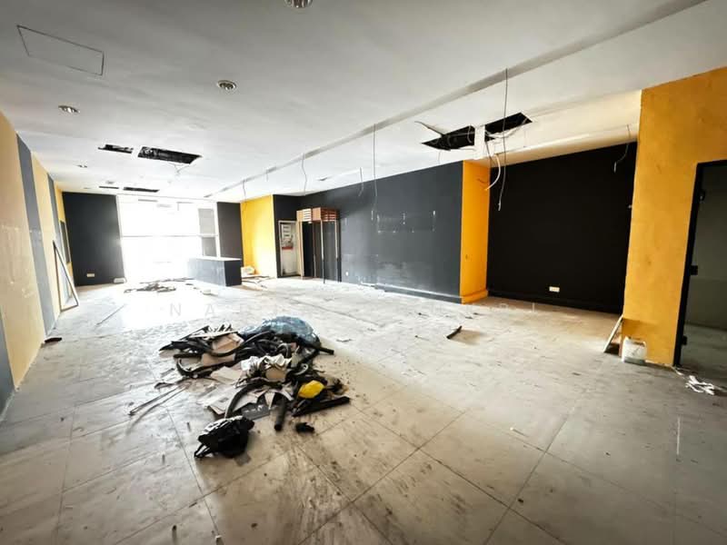 Kedai untuk Disewa di Seksyen 13 (Shah Alam) - Nadia Shukri - Interior - PropertyGuru.com.my
