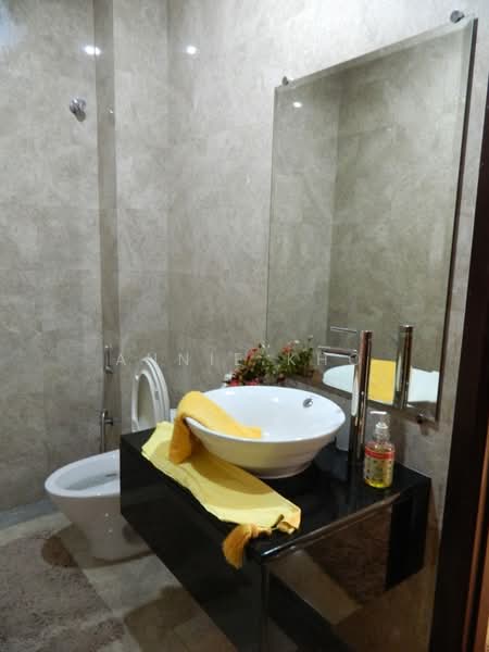 Bungalow for Sale in Alam Nusantara (Setia Alam) - Annie Kho - Bathroom - PropertyGuru.com.my