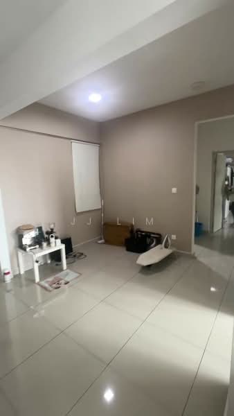 Servis Apartment untuk Disewa di Avantas Residences - JJ Lim - Living Room - PropertyGuru.com.my