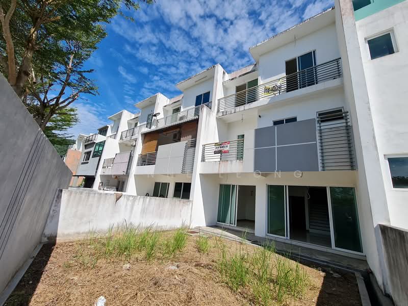 3-storey Terraced House for Sale in Gelugor (Penang) - Elynne Leong - Exterior - PropertyGuru.com.my