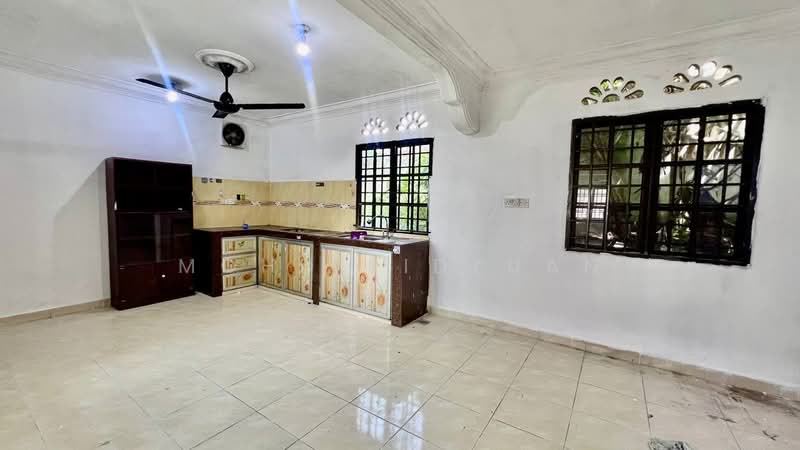 Rumah Teres 2 Tingkat untuk Dijual di Kota Masai (Pasir Gudang) - Mohd Ridzuan - Kitchen - PropertyGuru.com.my