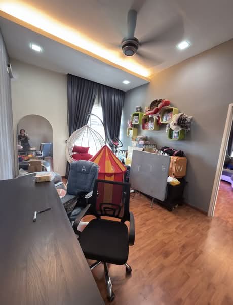 Rumah Teres untuk Dijual di Bandar Seri Alam (Masai) - Lilara Tiew - PropertyGuru.com.my