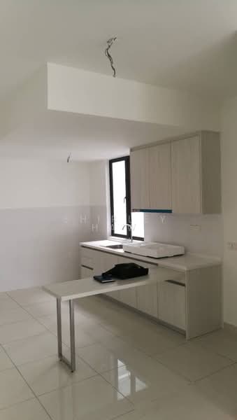 Service Residence for Sale at Residences @ 1 Tebrau - Shirley Haw - PropertyGuru.com.my
