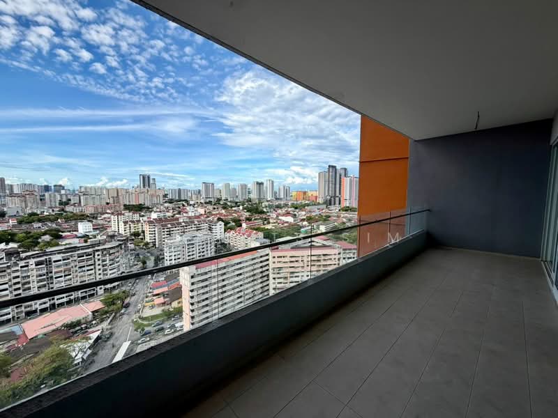 Kondominium untuk Dijual di Central Park condominium - Welwits Sim - Balcony - PropertyGuru.com.my