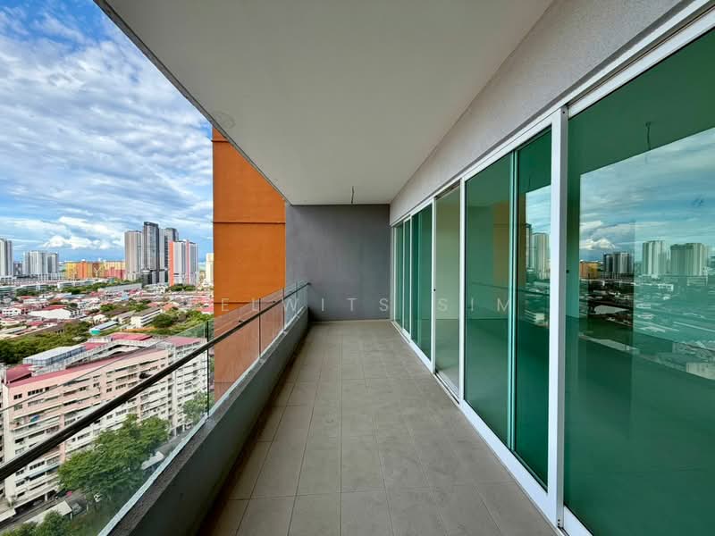 Kondominium untuk Dijual di Central Park condominium - Welwits Sim - Balcony - PropertyGuru.com.my