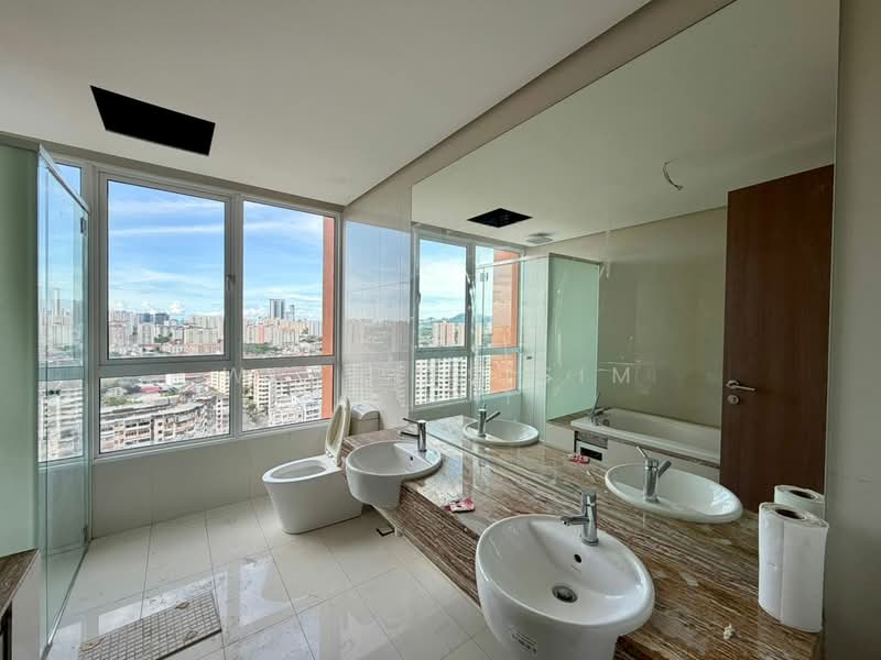 Kondominium untuk Dijual di Central Park condominium - Welwits Sim - Bathroom - PropertyGuru.com.my