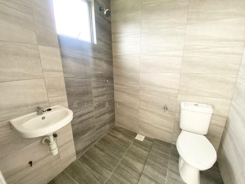 Pangsapuri untuk Disewa di Residensi Vista Agresif - Zulhaikal Asmadee - Bathroom - PropertyGuru.com.my