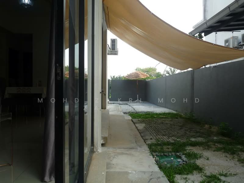 Rumah Berkembar untuk Disewa di Dengkil (Selangor) - Mohd Zakri Mohd Zamberi - Exterior - PropertyGuru.com.my