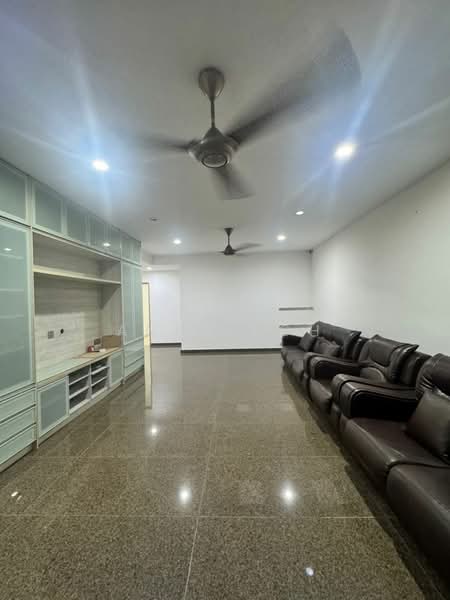 Rumah Teres 2 Tingkat untuk Disewa di Taman Meranti Jaya (Puchong) - Andy LCH - Living Room - PropertyGuru.com.my