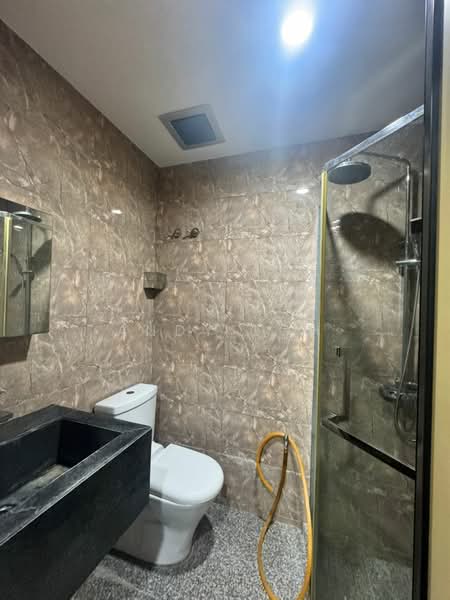 Rumah Teres 2 Tingkat untuk Disewa di Taman Meranti Jaya (Puchong) - Andy LCH - Bathroom - PropertyGuru.com.my