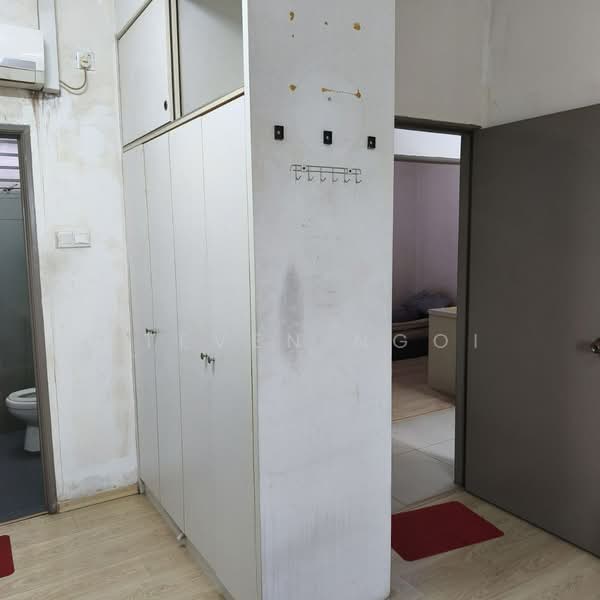 Service Residence for Rent at Larkin Heights - Steven Ngoi - Bathroom - PropertyGuru.com.my