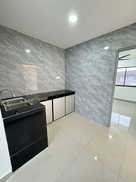 Flat for Sale at Taman Cendana - Melinda Ee - Kitchen - PropertyGuru.com.my