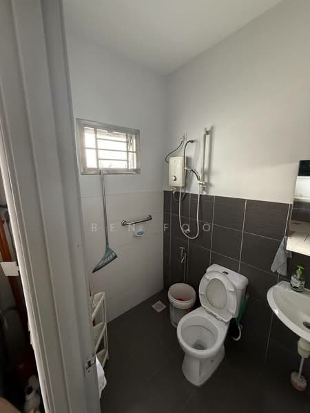 Rumah Teres 2 Tingkat untuk Dijual di Sepang (Selangor) - Ben Foo - Bathroom - PropertyGuru.com.my