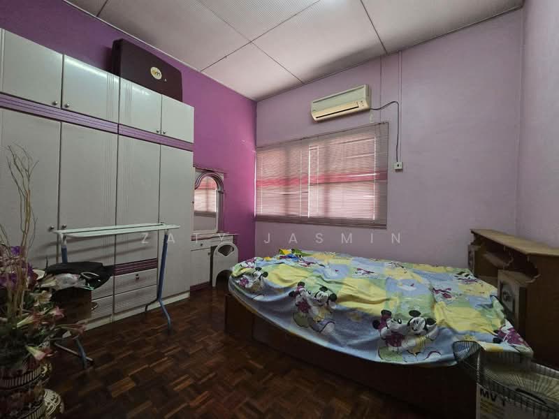 Rumah Teres 2 Tingkat untuk Dijual di Taman Selayang Indah (Selayang) - Zaty Jasmin - Bedroom - PropertyGuru.com.my