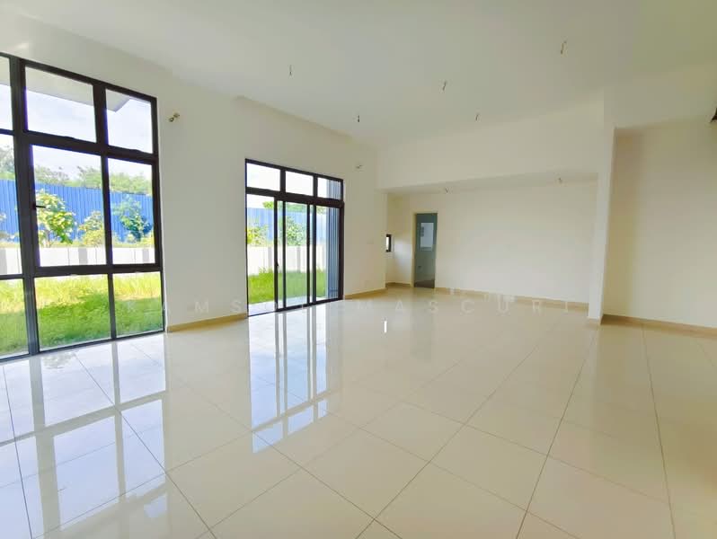 Semi-Detached House for Sale in Shah Alam (Selangor) - Kamsol Mascuri - Living Room - PropertyGuru.com.my