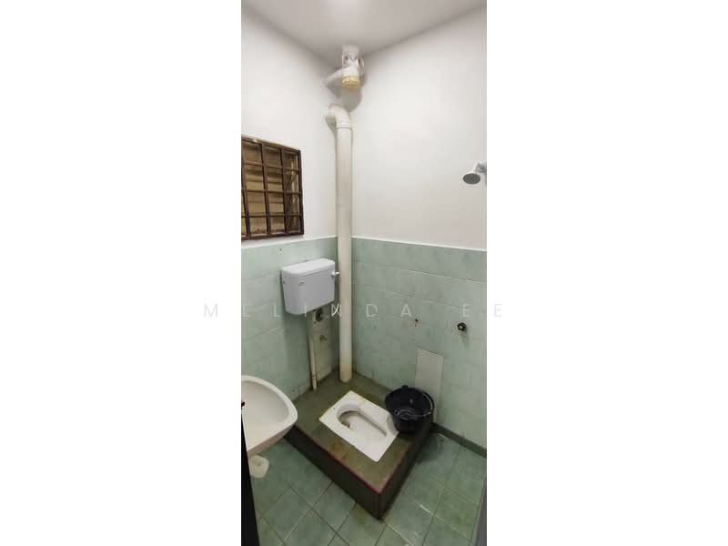 2-storey Terraced House for Sale in Taman Cahaya Masai (Pasir Gudang) - Melinda Ee - Bathroom - PropertyGuru.com.my