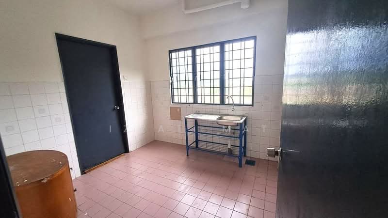 Apartment for Sale at Taman Bukit Mutiara Kajang - Izzati Mat - Kitchen - PropertyGuru.com.my