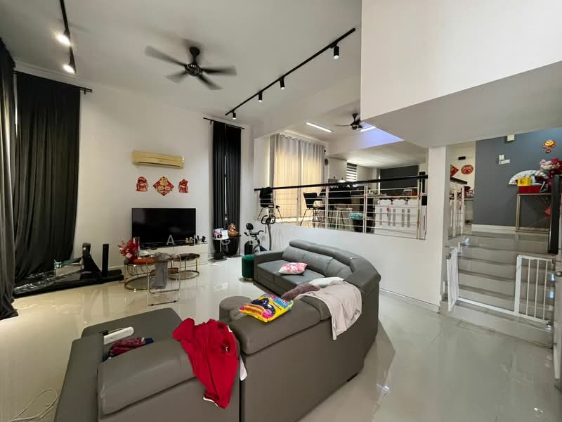 Semi-Detached House for Sale in D'impian Tropika (Balakong) - Angel Tan - Living Room - PropertyGuru.com.my