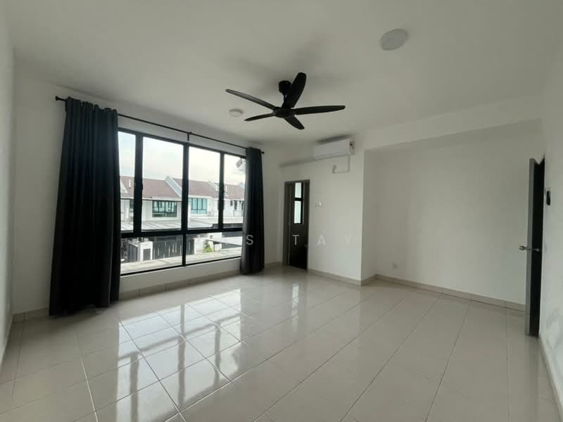 2-storey Terraced House for Rent in Johor Bahru (Johor) - Jas Tay - Living Room - PropertyGuru.com.my