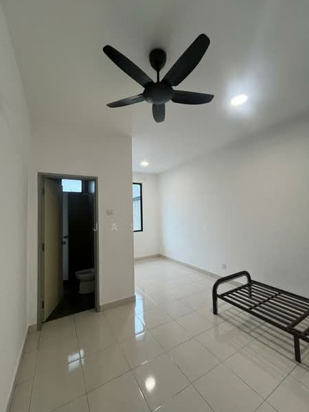 2-storey Terraced House for Rent in Johor Bahru (Johor) - Jas Tay - Bedroom - PropertyGuru.com.my