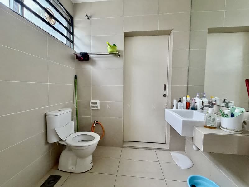 3-storey Terraced House for Sale in Bandar Mahkota Cheras (Cheras) - Nick Yong - Bathroom - PropertyGuru.com.my