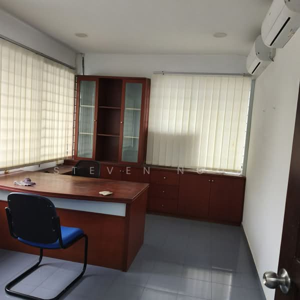 Kilang untuk Disewa di Taman Desa Cemerlang (Ulu Tiram) - Steven Ngoi - Study - PropertyGuru.com.my