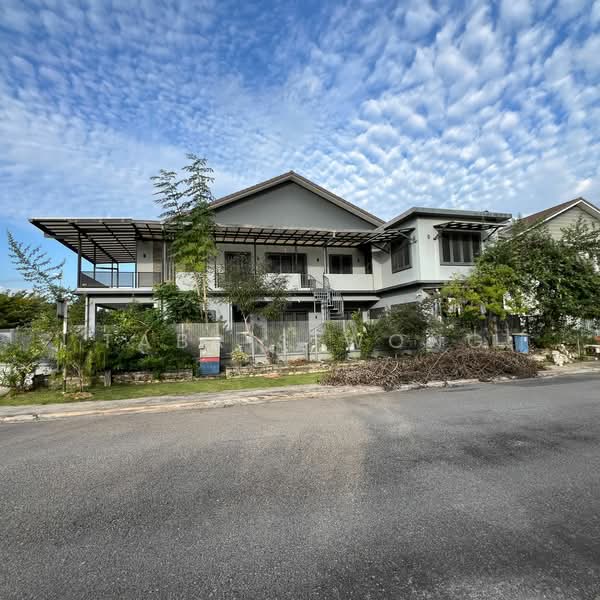 2-storey Terraced House for Sale in Kota Kemuning (Shah Alam) - Tabris Wong - Exterior - PropertyGuru.com.my