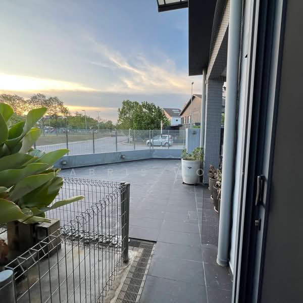 2-storey Terraced House for Sale in Kota Kemuning (Shah Alam) - Tabris Wong - Exterior - PropertyGuru.com.my