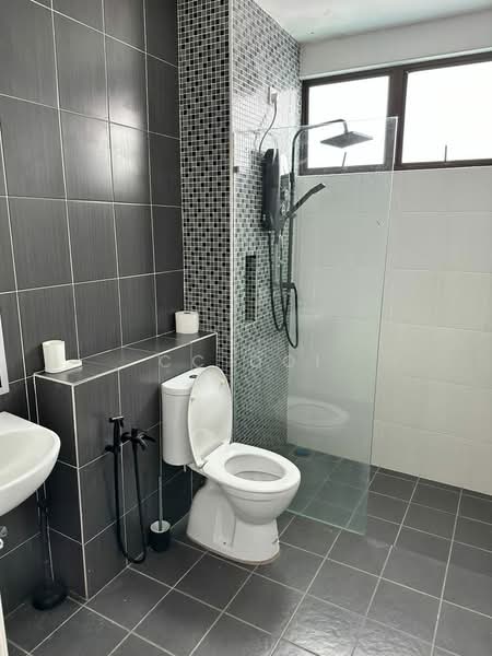 Rumah Teres 2 Tingkat untuk Disewa di Taman Rebana Indah (Sungai Bakap) - CC Ooi - Bathroom - PropertyGuru.com.my