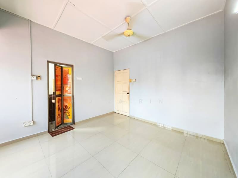 2-storey Terraced House for Sale in Taman Kosas (Ampang) - M.J Zairin - Interior - PropertyGuru.com.my