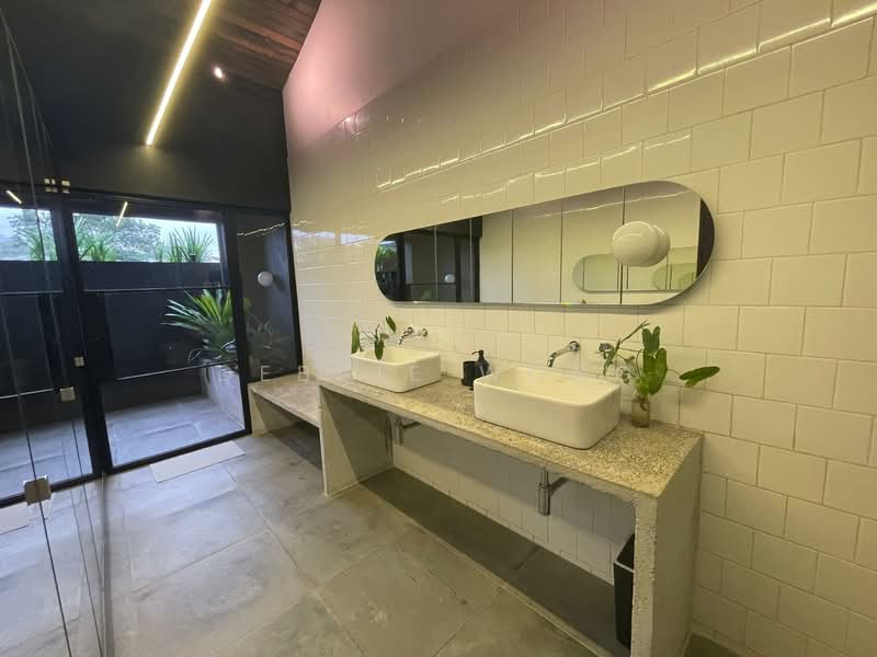 3-storey Terraced House for Rent in Taman Sri Hartamas (Sri Hartamas) - Debbie Wong - Bathroom - PropertyGuru.com.my