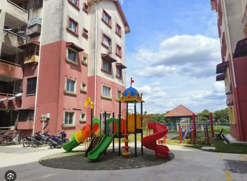 Pangsapuri untuk Dijual di Kekwa Apartment - Andy LCH - Exterior - PropertyGuru.com.my
