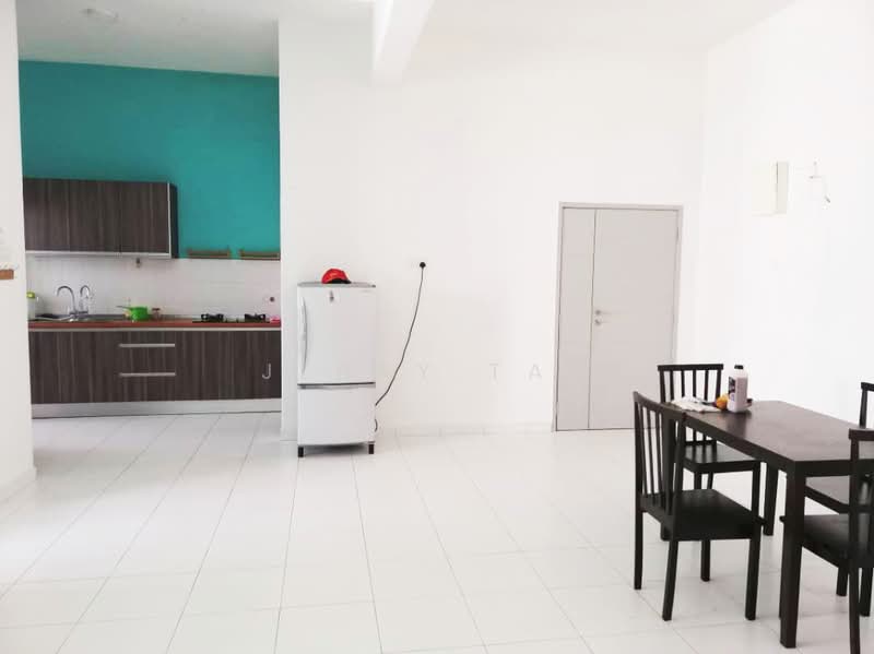 Condominium for Rent at The Golden Triangle Condominium - Jerry Tan - Kitchen - PropertyGuru.com.my