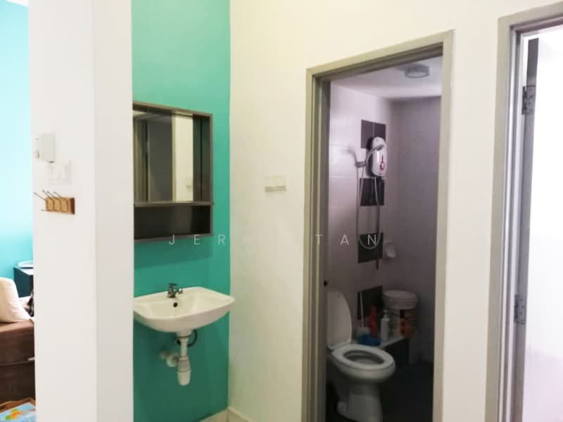Condominium for Rent at The Golden Triangle Condominium - Jerry Tan - Bathroom - PropertyGuru.com.my