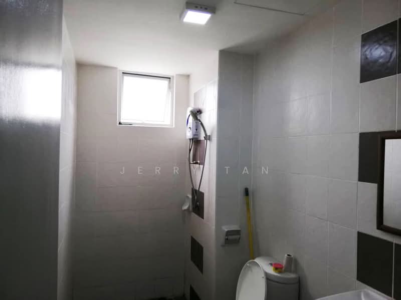 Condominium for Rent at The Golden Triangle Condominium - Jerry Tan - Bathroom - PropertyGuru.com.my