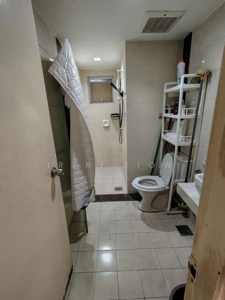 Servis Apartment untuk Dijual di Koi Kinrara - Irene Tiow - Bathroom - PropertyGuru.com.my