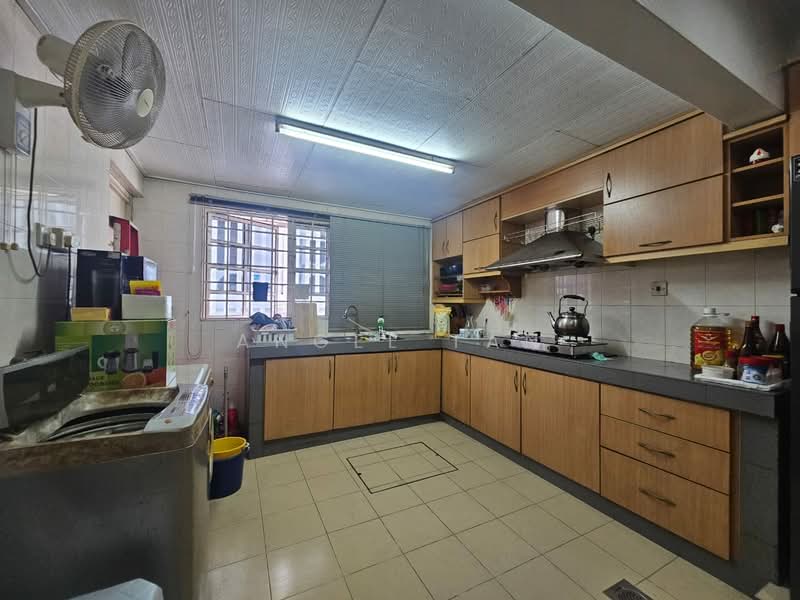 2.5-storey Terraced House for Sale in Taman Desa (Kuala Lumpur) - Angel Tan - Kitchen - PropertyGuru.com.my