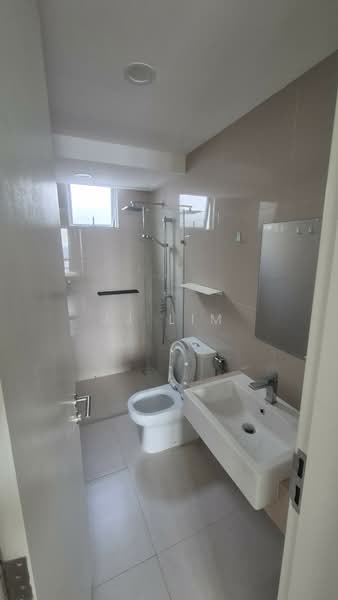 Service Residence for Rent at United Point (Residensi Berpadu) - JJ Lim - Bathroom - PropertyGuru.com.my