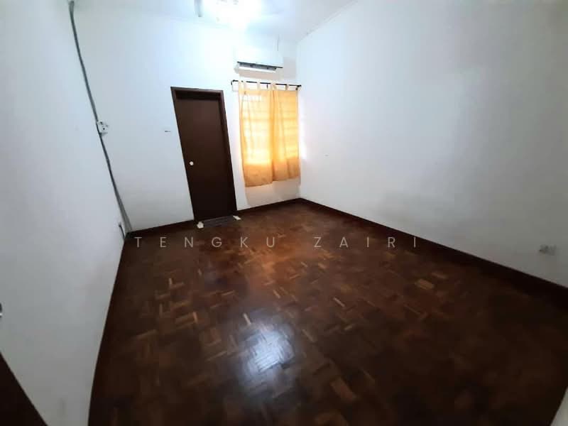 Rumah Teres 2 Tingkat untuk Dijual di Denai Alam (Shah Alam) - Tengku Zairi - PropertyGuru.com.my