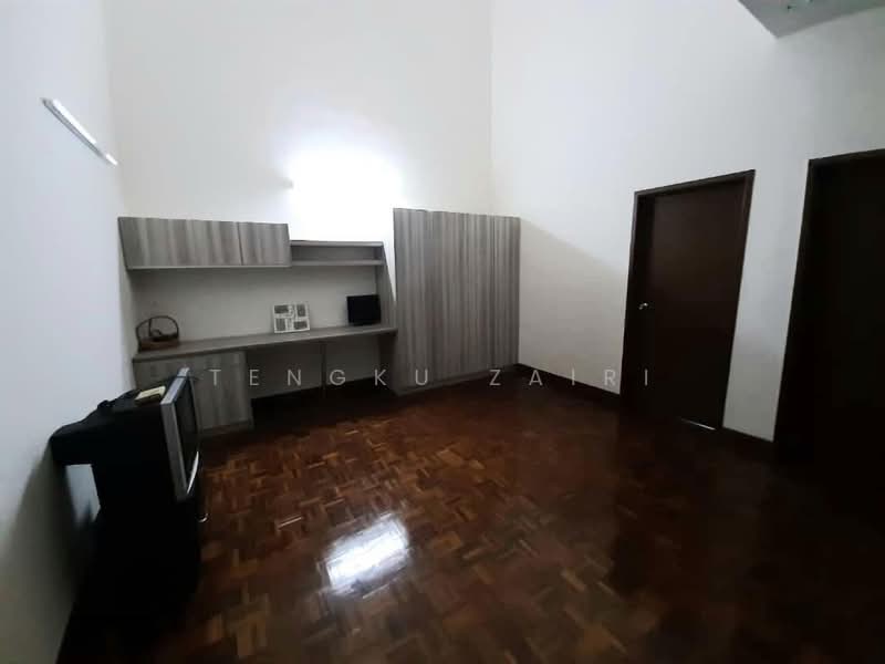 Rumah Teres 2 Tingkat untuk Dijual di Denai Alam (Shah Alam) - Tengku Zairi - PropertyGuru.com.my