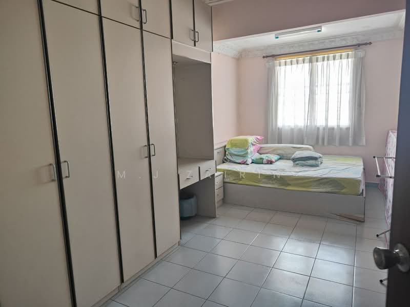 2-storey Terraced House for Sale in Bandar Baru Ampang (Ampang) - M.J Zairin - Bedroom - PropertyGuru.com.my
