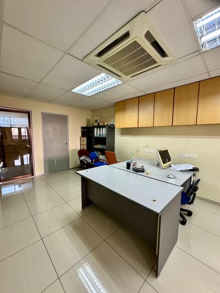 Kedai untuk Dijual di Taman Cheng Utama (Cheng) - Li Xuan Lim - Interior - PropertyGuru.com.my