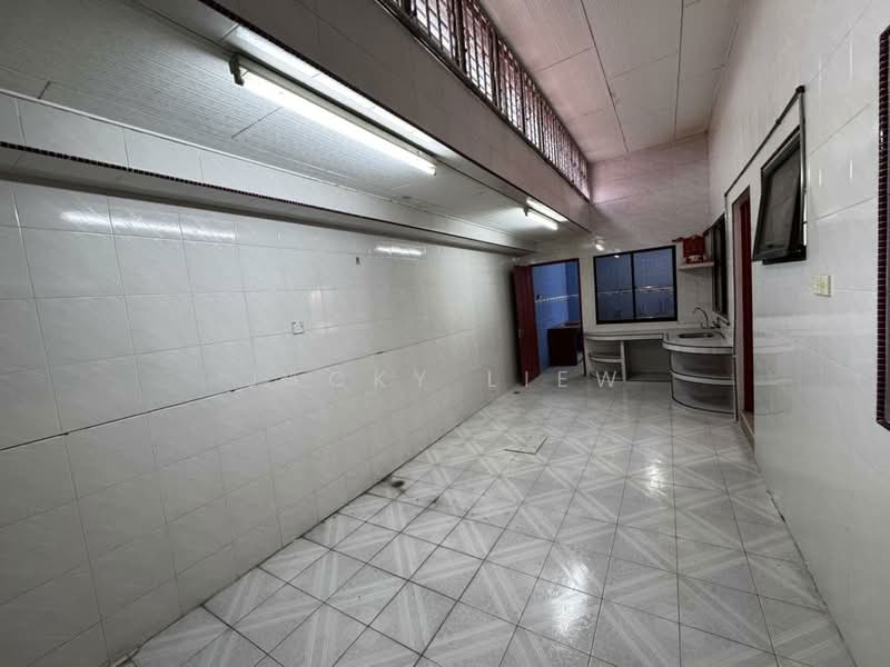 Semi-Detached House for Sale in Taman Sinfar (Ipoh) - Jacky Liew - Interior - PropertyGuru.com.my
